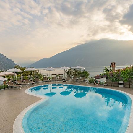 Garda Suite Hotel (Adults Only) Limone sul Garda Eksteriør billede